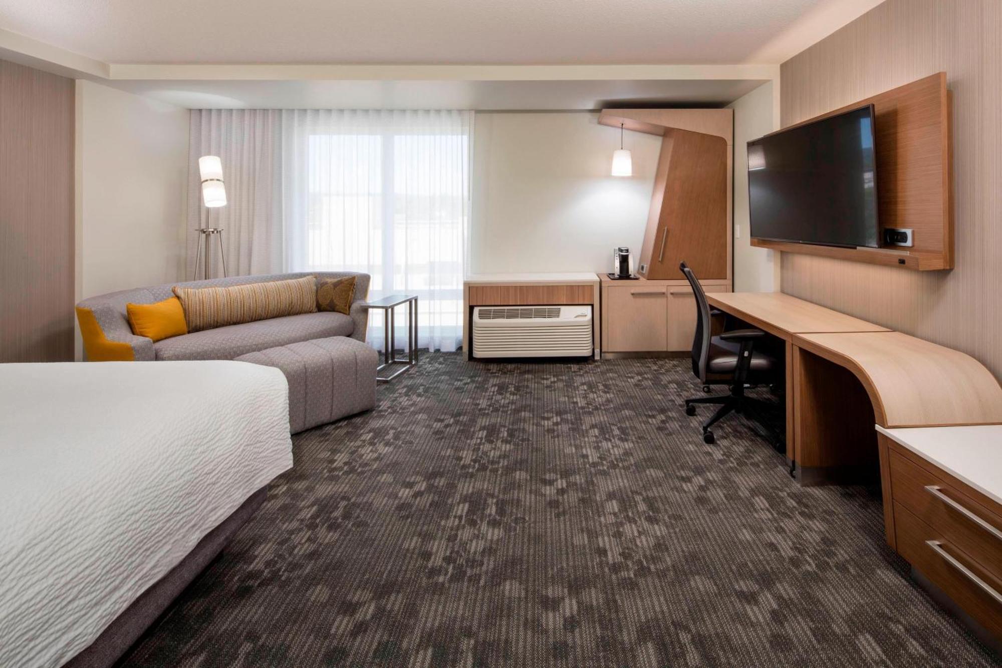 מלון Courtyard By Marriott פרינס ג'ורג' מראה חיצוני תמונה